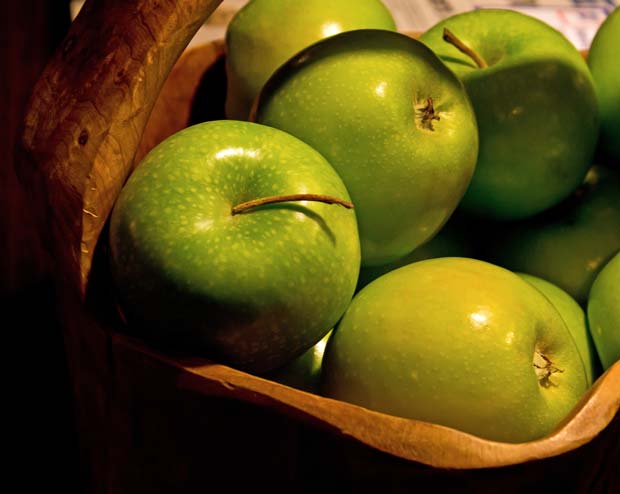 https://www.way2goodlife.com/wp-content/uploads/2016/01/green-apples-in-basket.jpg